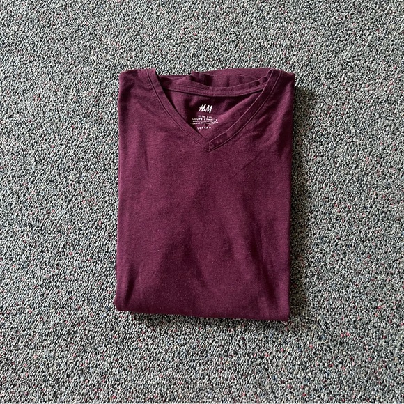 H&M Maroon Slim Fit Short-Sleeve V-Neck Lightweight Cotton T-Shirt Casual Top L - Picture 10 of 16